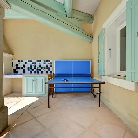 Du Gouverneur Villa *